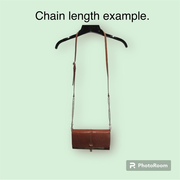 Nine West Table Treasure Deluxe Wallet with crossbody chain strap. - Picture 8 of 8